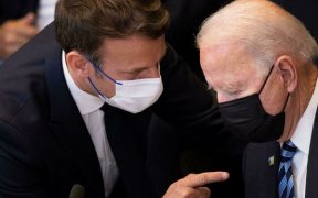 Macron: Eropa Harus Tinggalkan Sikap Polos dan Segera Berlepas Diri dari AS