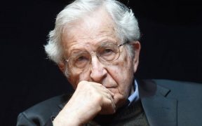 Chomsky: Tak Sudi Tunduk di Depan AS, China Lebih Bernyali Ketimbang Eropa