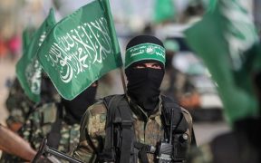Hamas Kutuk Pertemuan Abbas dengan Gantz