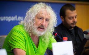 Wallace Kecam Barat yang Setuju Kirim Senjata ke Ukraina tapi Tolak Kirim Makanan ke Afghanistan!
