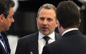 Bassil: Saya akan Temui Sayyid Nasrallah dan Kementerian Energi untuk Impor BBM Iran
