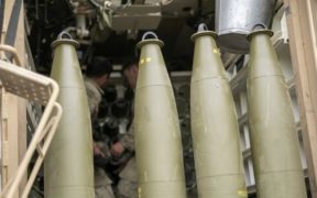 Terlalu Banyak Suplai Persenjataan ke Ukraina, Stok Amunisi AS ‘Sangat Rendah’