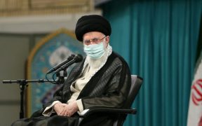 Ayatullah Khamenei: Kita Tetap Tegak Berdiri Meski Musuh Prediksi Berulang Kali Republik Islam Iran akan Runtuh