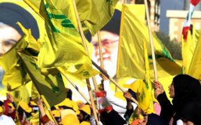 Tanggapi Hinaan Charlie Hebdo, Hizbullah: Imam Khamenei Bukan Hanya Pemimpin Sebuah Negara, Tapi Imam Sebuah Umat