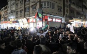 Ribuan Warga Gaza Berdemo Kutuk Serangan Israel ke Jenin: Jari Kami di Pelatuk