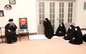 Ayatullah Khamenei: Pekerjaan Besar dan Fundamental Syahid Soleimani adalah Memberi ‘Nyawa Baru' Front Perlawanan
