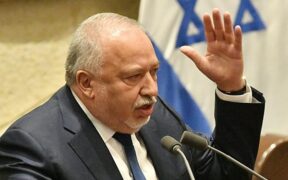 Lieberman: Kita Tidak Bisa Tanggung Keberadaan Hizbullah Lain