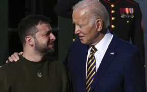 Habis Manis Sepah Dibuang, Zelensky akan Diganti Barat dengan Selainnya