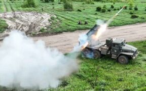 Siapa yang Diuntungkan oleh Berlarut-larutnya Perang Ukraina?