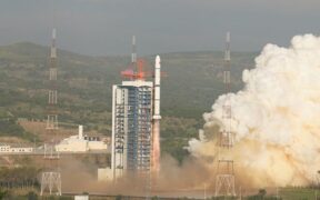 Associated Press: AS Diam-diam Akui Kesuksesan Iran Luncurkan Satelit Noor 3