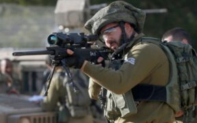 Ayah Tawanan Israel yang Ditembak Tentara Zionis: Putra Saya Tidak Terbunuh Secara Keliru, Tapi Dieksekusi