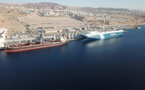 Untuk Pertama Kalinya, Tak Ada Satu pun Kapal di Pelabuhan Eilat Israel