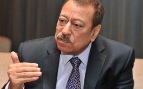Atwan: Kejayaan Iran akan Dibarengi Pengusiran AS dari Timteng