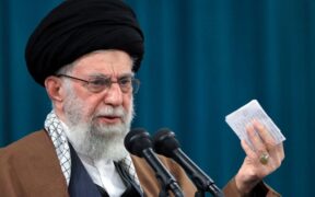 Pemimpin Iran dalam Khotbah Salat Idulfitri Tegaskan Israel akan Diberi Pelajaran atas Kesalahannya