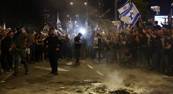 Pemobil Lindas Pendemo Anti-Netanyahu, Pertanda Perpecahan di Israel