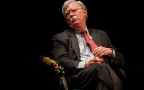 Bolton Cemaskan Transisi Demo-demo di AS Menjadi Demo Dukungan untuk Iran dan Hamas