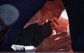 Laporan Daily Mail: Apakah Penembakan terhadap Trump Direkayasa?