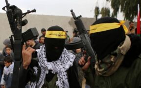Atwan: ‘Si Kerdil Israel’  Jadi Semakin Kerdil