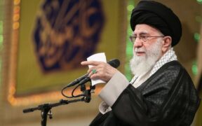 https://porosperlawanan.com/pemimpin-iran-front-perlawanan-takkan-berhenti-sedikit-pun-pascasyahadah-sinwar.html