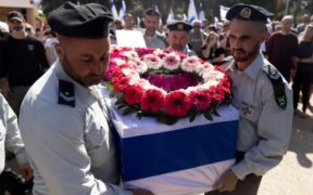 Yair Lapid Ungkap Korban Militer Israel Tembus 12 Ribu Jiwa, Lebih Tinggi dari Klaim Rezim Netanyahu